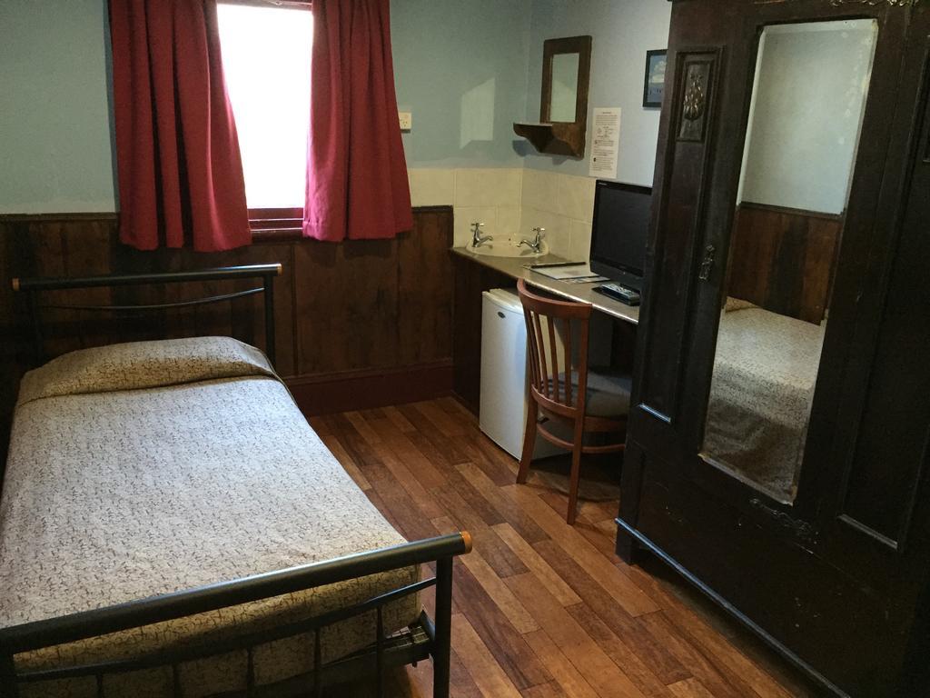 Criterion Hotel-Motel Rockhampton Room photo